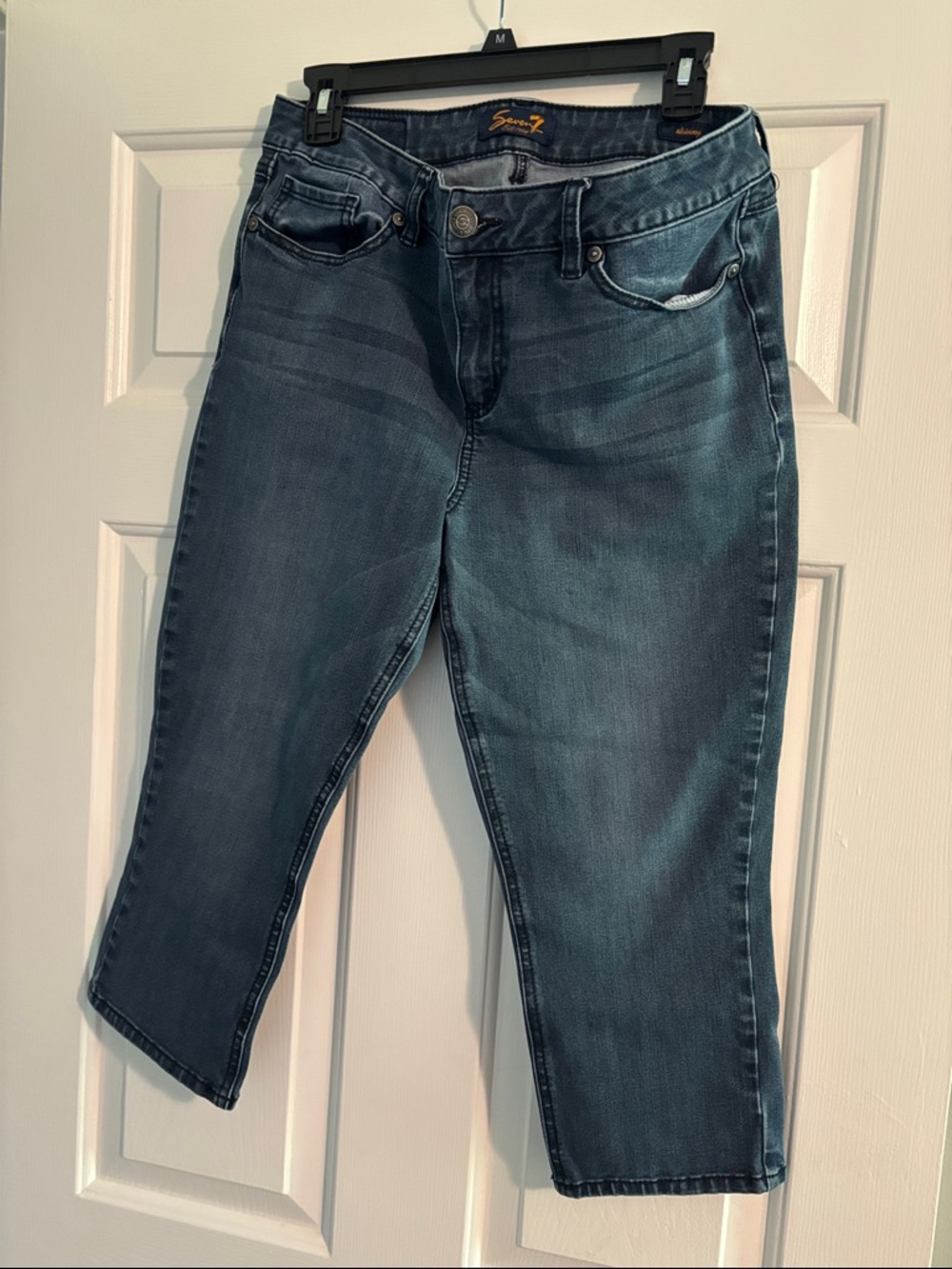Seven7 Women’s Cropped Mid-Rise Jeans in Dark Blue Wash